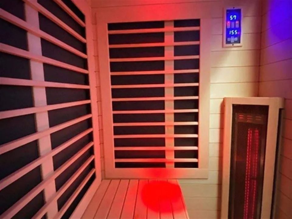Private infrared sauna